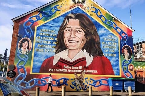 Tour guidato privato di mezza giornata storico e politico di Belfast