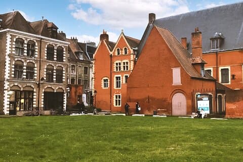 Lille Scavenger Hunt and City Highlights Walking Tour