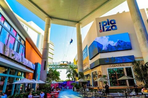 Toroverde 都市公園サンファンの都市環境で Zipline Sky Bull