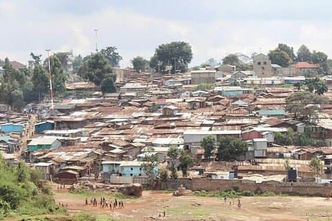 Tour guidato privato di 2 ore dei bassifondi di Kibera
