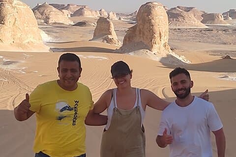 Black, White Desert y Bahariya Oasis Private Over night Camping