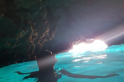 Blå grotte tur - 4 grotter og sandstrand