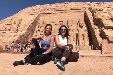 Excursão privada: viagem aos templos de Abu Simbel saindo de Aswan de carro particular