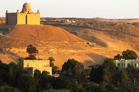 Assuan-Tagestour Besuch des Philae-Tempels, des unvollendeten Obelisken und des Hochdamms in Assuan
