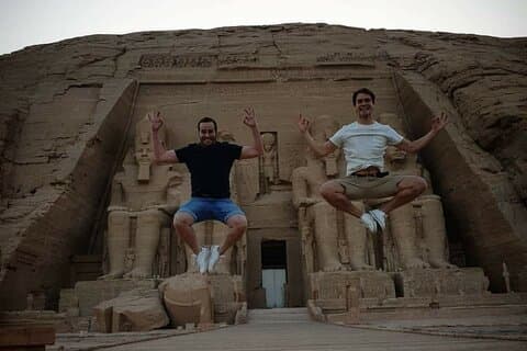 Viaggio al tempio di Abu Simbel da Assuan in pullman