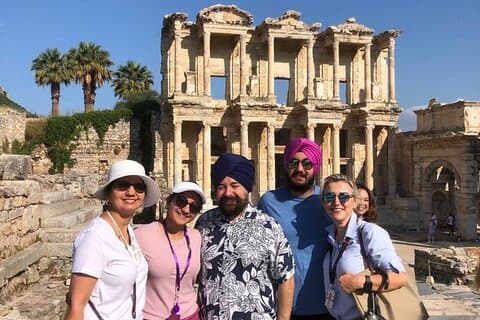 Visite guidée privée : excursion d'une journée à Éphèse au départ d'Izmir ou de Kusadasi