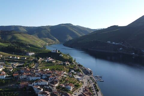 Visite d'une journée complète de Quintas do Douro avec déjeuner inclus
