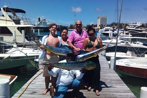 Carta de pesca privada de 4 horas em Nassau