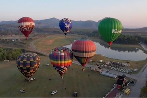 Chiang Rai Ballooning Adventure: Soar Above the Sky