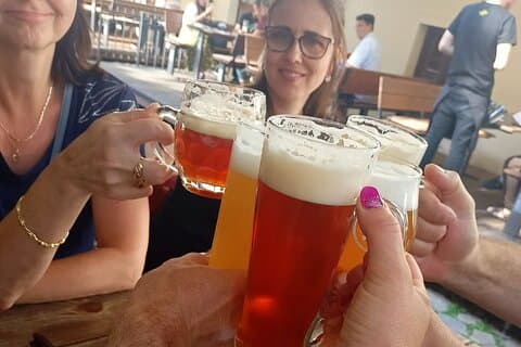 Lo mejor de Praga: recorrido a pie por la ciudad con almuerzo de cocina checa