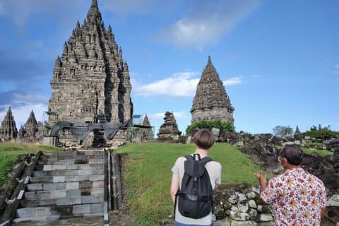 Yogyakarta : Borobudur Top Access & Prambanan Temple Private Tour
