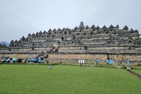 Yogyakarta: Borobudur Sunrise and Prambanan Temple Private Tour