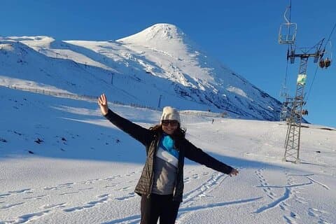 Tour Osorno Volcano and Petrohue Jumps in Spanish