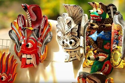 Escursione di un giorno a Bentota con il Museo delle Maschere Ambalangoda di Negombo con pranzo