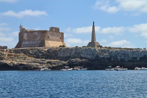 Avola : Snorkeling and Aperitif by boat at the Isle of Currents