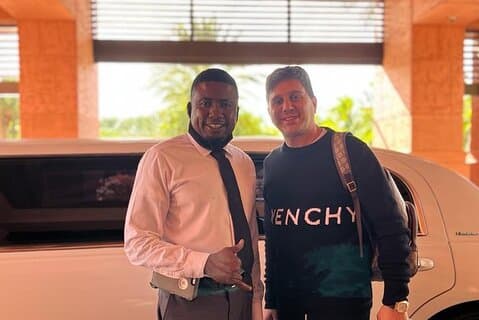 Serviços de limusine de Hollywood. Apresse-se, desça um para obter o deleite das Bahamas Vegas