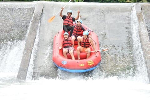 Telaga Waja Rafting (inkluderer returtransport)
