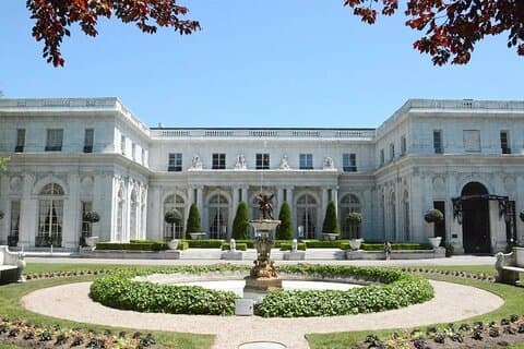 Art Historian’s Gilded Age Newport: A Self-Guided Driving Tour