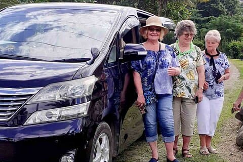 Visite privée d'une journée complète à Nadi : bassins de boue, village, temple, jardin sur la côte