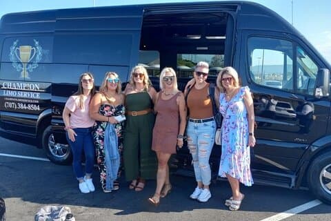 Mercedes-Benz Sprinter Wine Tasting Experience (avil. kylsäte)