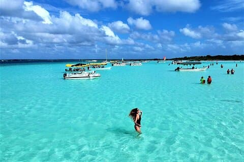 Discover Bacalar 7 Colors lagoon & Ponton Boat Ride from Tulum