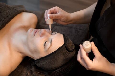 45 Minute Beauty Parenthèse Ansiktsbehandling i Bourgogne