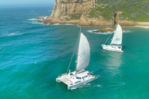 Knysna Sunset Sailing Cruise with captain's steak Braai & Bubbly
