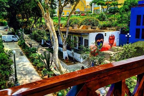 Lima: Barranco and Pachacamac tour