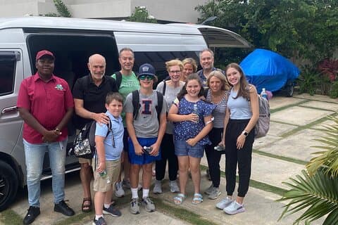 Privater Transfer vom Flughafen Montego Bay zum Negril Hotel.