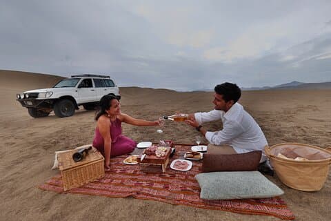 Sandboarding in Lima with Picnic and Pick up
