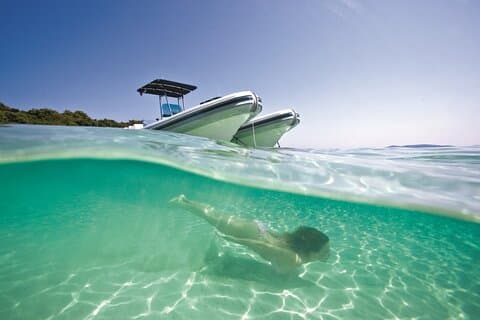 Zadar : Buceo en naufragio, Playa de arena, Faro & Isla Tour