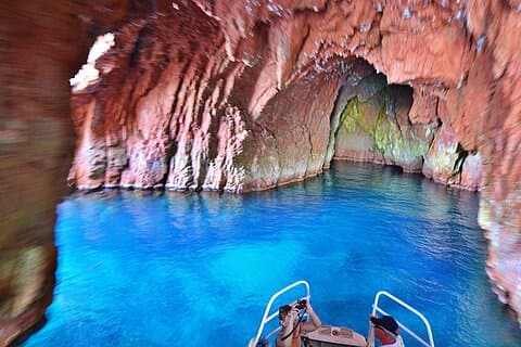 Descubrimiento amistoso de Scandola Calanques de Piana y parada para comer en Girolata
