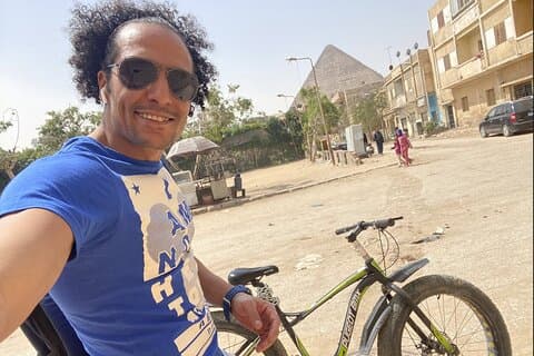 Tour privé à vélo dans la vallée des pyramides