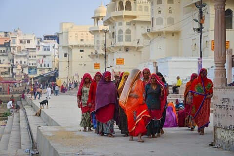 Bekijk Pushkar met Bikaner Drop uit Jaipur met Guide Service