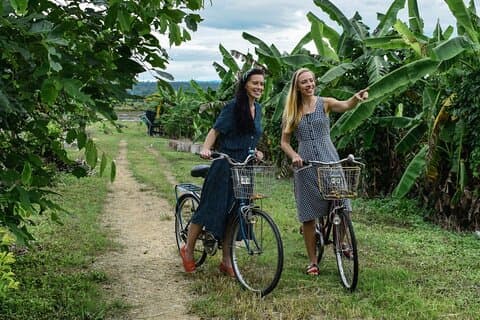 Tour privato in bicicletta a Chiang Mai e lezione di cucina thailandese