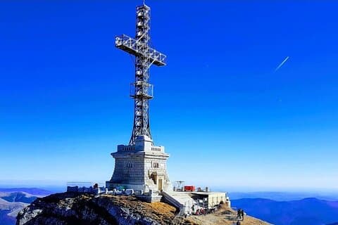 Hiking in Bucegi Mountains in the Carpathians, Private tour