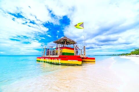 Cruzeiro marítimo Tiki Pon Da para Booby Cay com café da manhã saindo de Negril