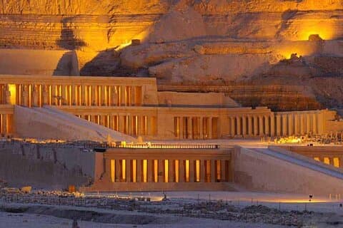 Ganztägige Tour zum Ost- und Westufer von Luxor