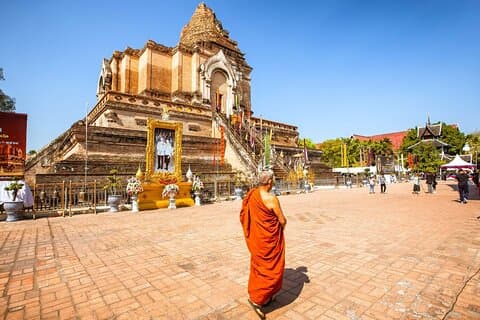 Excursão de meio dia pelas artes e templos da cidade de Chiang Mai com embarque