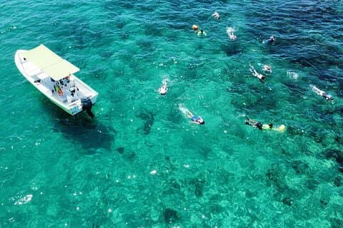 Boat Ride to the Arch with Snorkeling in Cabo