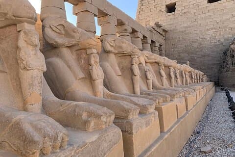 Ganztägig: Private Tour durch die Abydos und Dendera Tempel