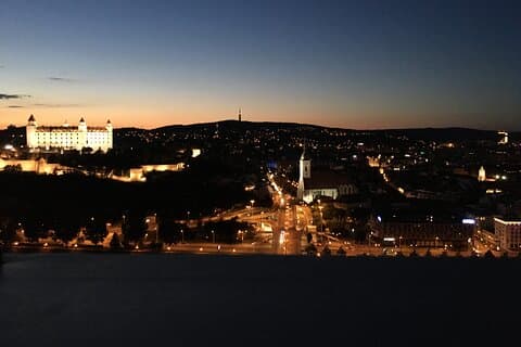 Bratislava bei Nacht