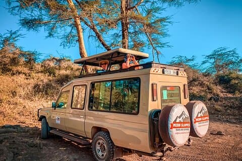 5 días de campamento en Tarangire, Serengeti y cráter de Ngorongoro y visita a Maasai