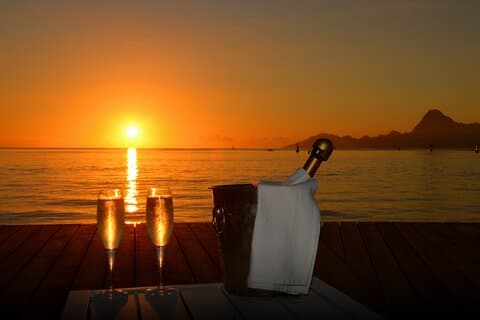 Båttur med solnedgang på Tahiti