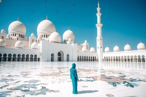 Abu Dhabi Day Tour with Qasr al Watan