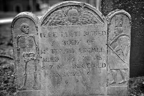 Cemetery and Witchcraft Trials Tour
