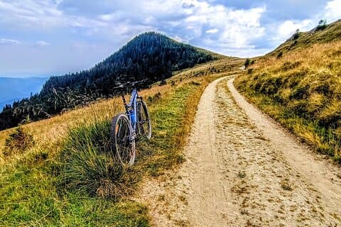 E-Bike Private Tour to the Roof of Bucegi Montain