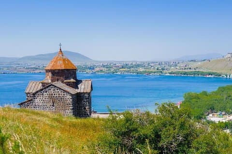 Día completo guiado privado Descubriendo Tsaghkadzor, Lake Sevan, Dilijan, Haghartsin