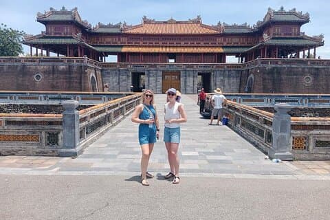 Ganztägige private Kulturführung in Hue City mit Bootsfahrt
