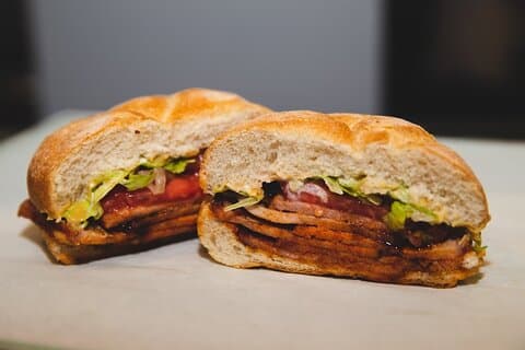 Toronto: Excursão de comida autêntica com sabores locais e internacionais